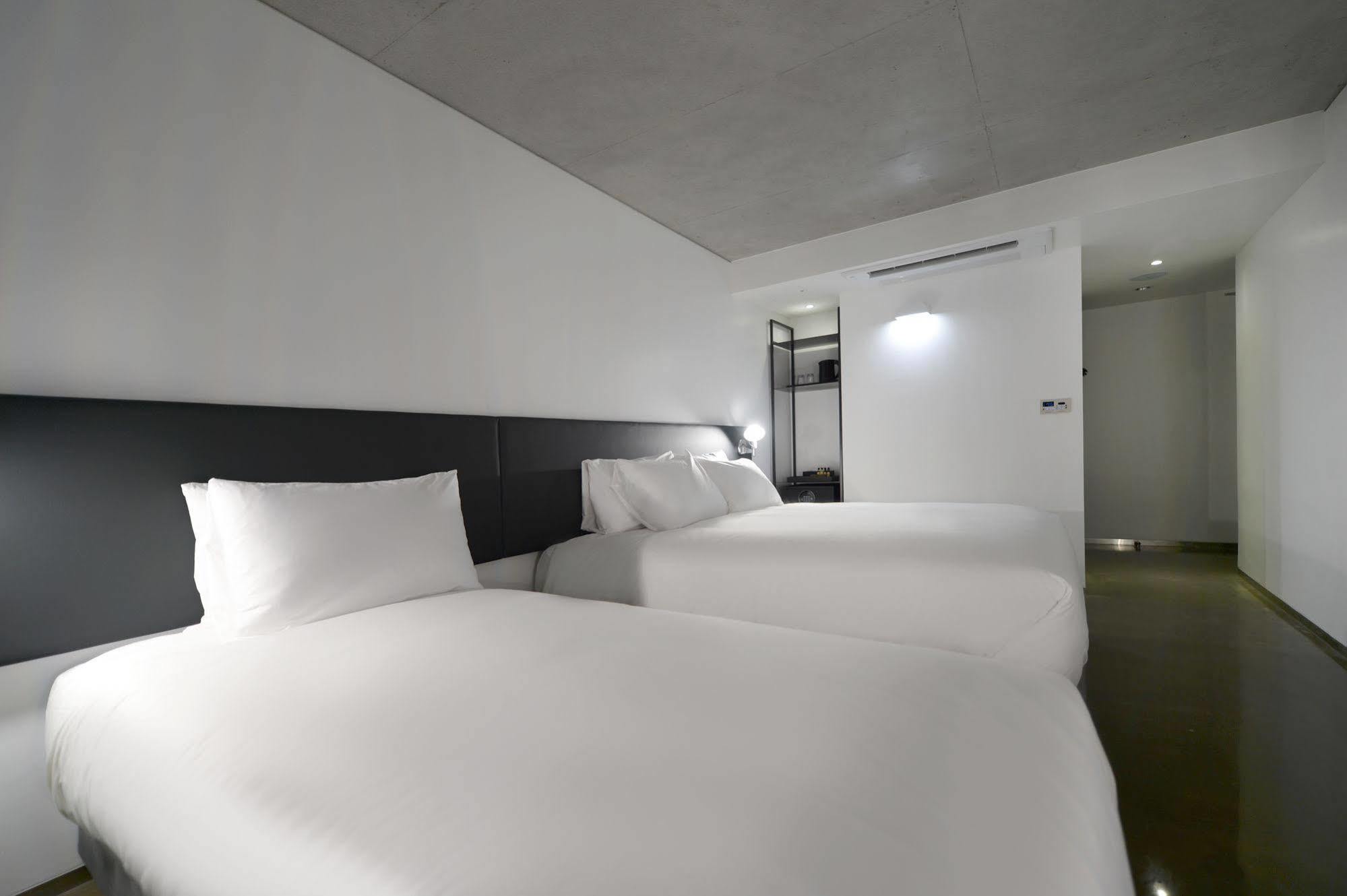 Creto Hotel Myeongdong Seúl Exterior foto